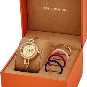 Tory Burch Reva bangle EUC